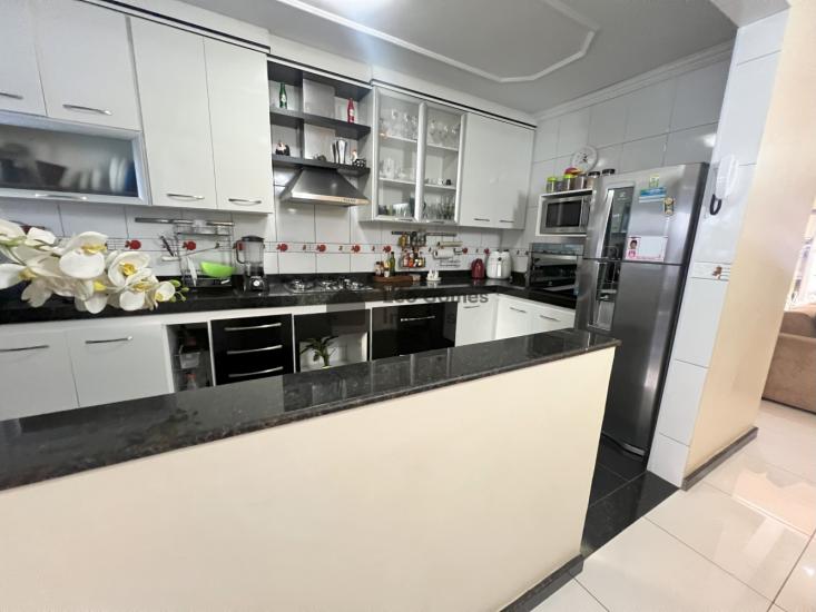 casa-geminada-venda-bairro-tropical-1029981